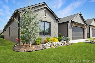 1105 W 86th St S, Tulsa, OK 74132 - photo 3