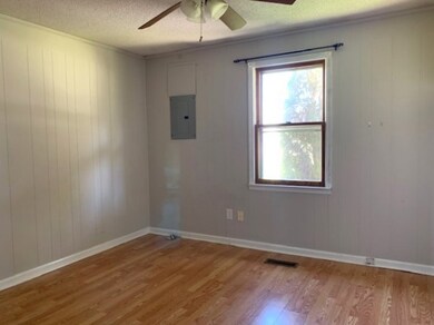 303 Hunt St unit 305, Manchester, TN 37355 - photo 4