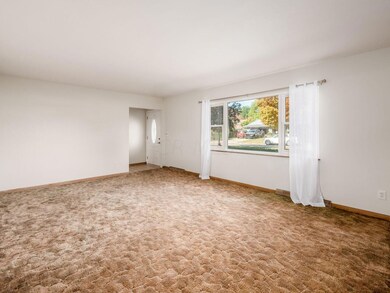 ENTRY & LIVING ROOM