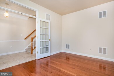 741 Collington Ct, Woodbridge, VA 22191 - photo 7