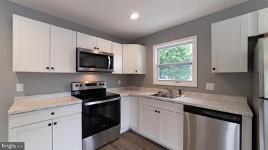 317 Queen St, Frederick, MD 21701 - photo 7