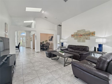 2512 Oneida Loop, Kissimmee, FL 34747 - photo 6