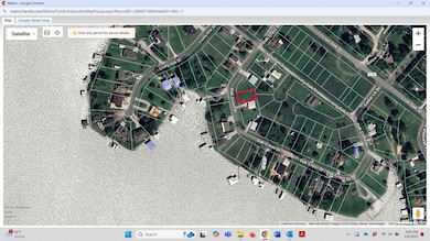 Aerial photo of lot and lake.