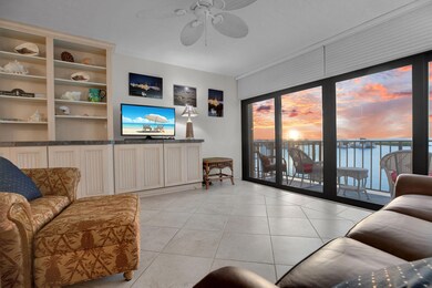 Executive Bay Club J4