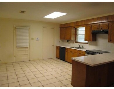 116 Holiday Blvd, Pineville, LA 71360 - photo 3