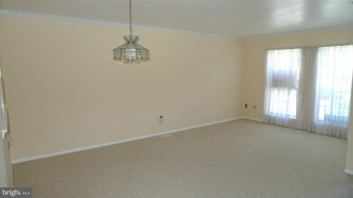 62 Roger Valley Ct, Parkville, MD 21234 - photo 4