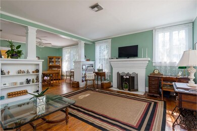 Living room/Dining room