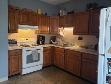 39 Franklin St unit R, Woburn, MA 01801 - photo 6