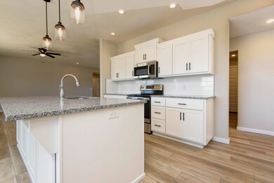 2870 Bradford (19)