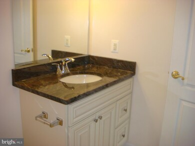 20303 Cider Barrel Dr, Germantown, MD 20876 - photo 7