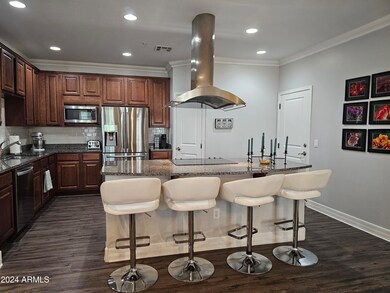 Kitchen & Island