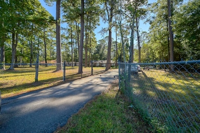 2104 Spring Creek Dr, Spring, TX 77373 - photo 2