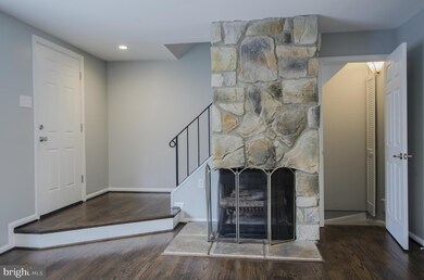 6101 Calico Pool Ln, Burke, VA 22015 - photo 5