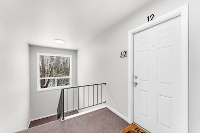 6716 Cascade Rd SE unit 46, Grand Rapids, MI 49546 - photo 5