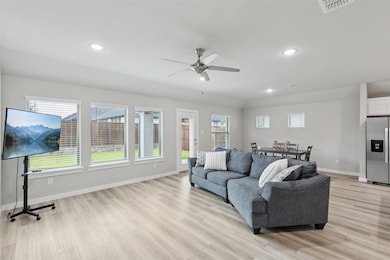 647 Oak Hill Way, Red Oak, TX 75154 - photo 5