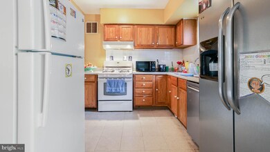 7601 Lotus Ct, Laurel, MD 20707 - photo 6