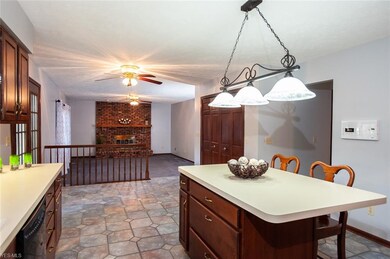 8246 Bradfords Gate, Olmsted Falls, OH 44138 - photo 6