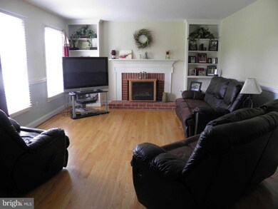 1080 Marthas Ct W, Knoxville, MD 21758 - photo 4