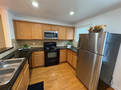 3710 Sherwood Ln unit 102, Houston, TX 77092 - photo 6