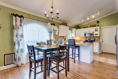 05-Dining Area and Kitchen