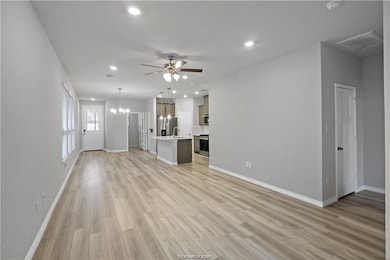 827 Mineral Wells Ln, College Station, TX 77845 - photo 7