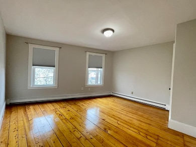 358 Watertown St unit 3R, Newton, MA 02458 - photo 3