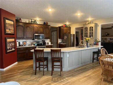 11419 Acuff Ln, Lenexa, KS 66215 - photo 6