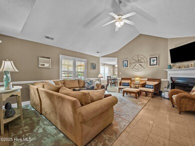 692 Old Hammock Rd, Swansboro, NC