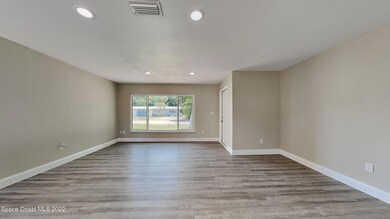 1724 White St, Titusville, FL 32796 - photo 3