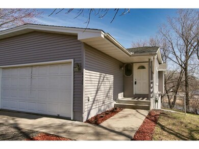 6430 Lancaster Ln - Inviting Front Entrance