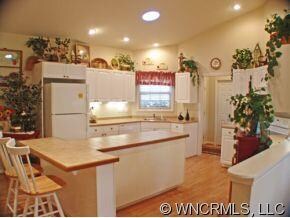 Large Kitchen For Entertaining
