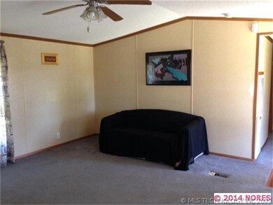 Home is ready to move in and create your own cozy