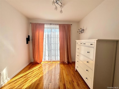 103-02 42nd Ave unit 4D, Corona, NY 11368 - photo 4