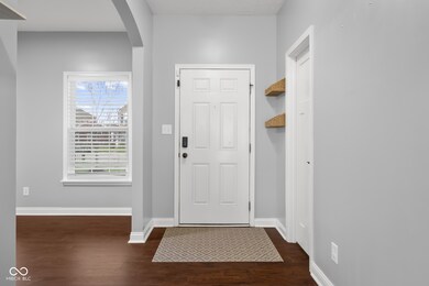 2016 Woodland Parks Dr, Columbus, IN 47201 - photo 2