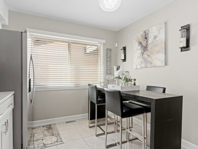 3458 Golfview Dr, Hazel Crest, IL 60429 - photo 3