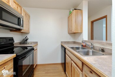 11-Kitchen 20200811-DW-7333