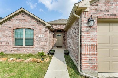 814 N Ridge Dr, White Settlement, TX 76108 - photo 4