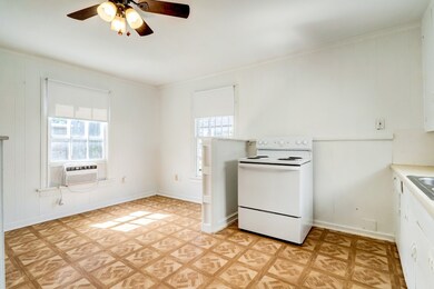 1507 Enid St unit C, Houston, TX 77009 - photo 7