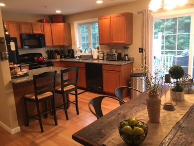 27 Townsend Dr unit 27, Dover, NH 03820 - photo 3