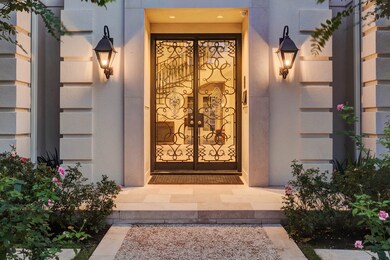 2941 Chevy Chase Dr, Houston, TX 77019 - photo 2