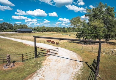 3529 N Rodgers Ave, Alton, IL 62002 - photo 7