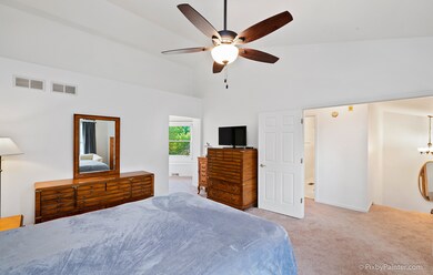 906 Heathrow Ln, Naperville, IL 60540 - photo 6