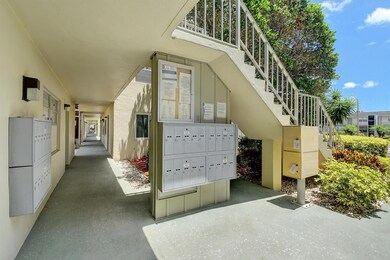 318 Monaco G unit G, Delray Beach, FL 33446 - photo 5