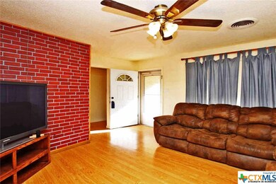 407 E Avenue B, Copperas Cove, TX 76522 - photo 6