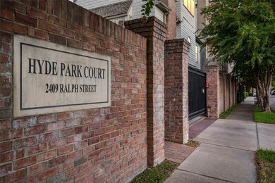 2409 Ralph St unit D, Houston, TX 77006 - photo 2