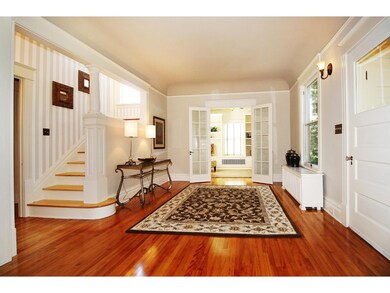 GRAND FOYER