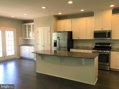 10510 Presidential Pkwy, Upper Marlboro, MD 20772 - photo 3