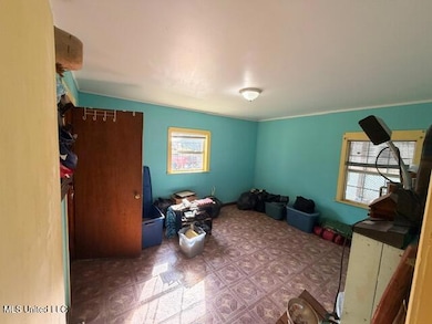 1733 Smith County Road 581, Raleigh, MS 39153 - photo 2