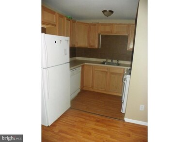 288 Greenough St unit 2, Philadelphia, PA 19127 - photo 5