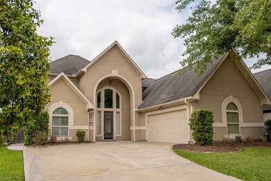 1568 Garden Lakes Dr, Friendswood, TX 77546 - photo 2